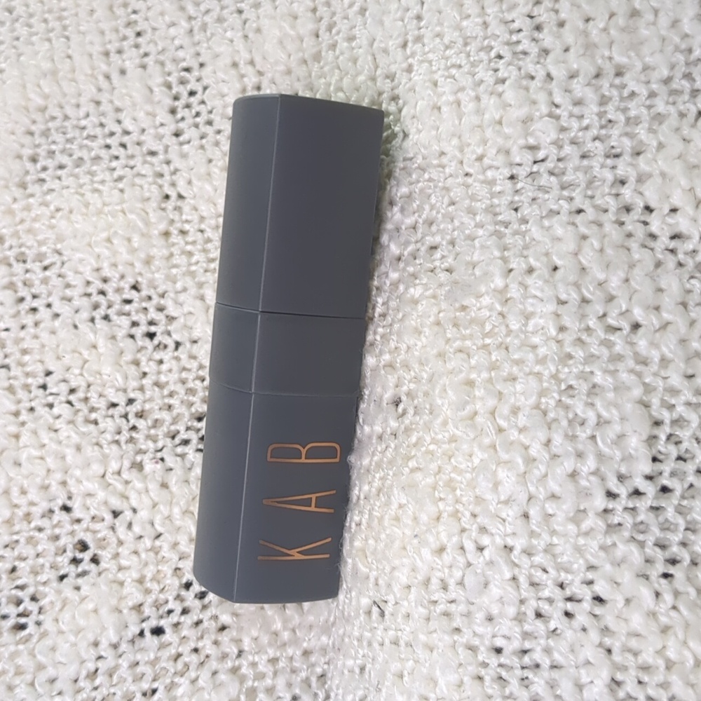 KAB Cosmetics Cream Lipstick in Chocolate Chip Pudding, 3.5g/0.12oz - Picture 6 of 9